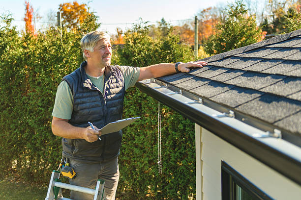 Professional Flat Roof Repair technician working in Beecher, MI